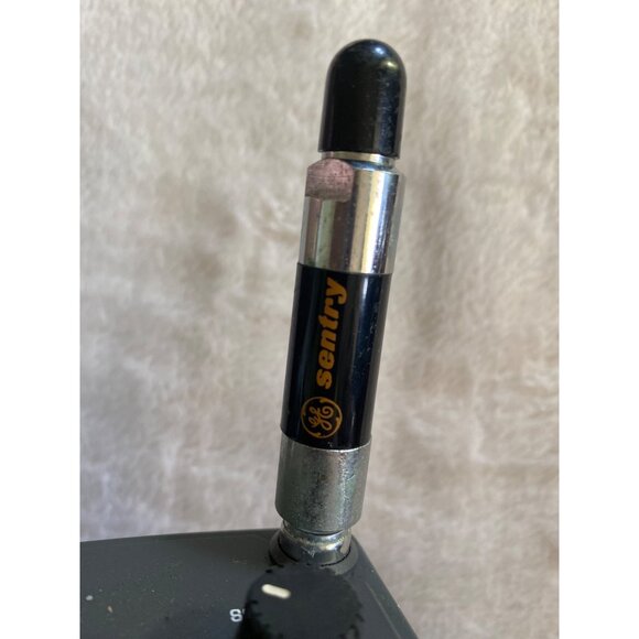 Vintage GE 40 Channel CB Transceiver (stranger things) FCC ID G9H3-5979 untested - Picture 7 of 8